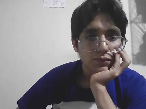 Snapshot of HardDick2 chatting on July 9, 2026, 6:28 am HardDick2 online show from July 9, 2026, 6:28 am