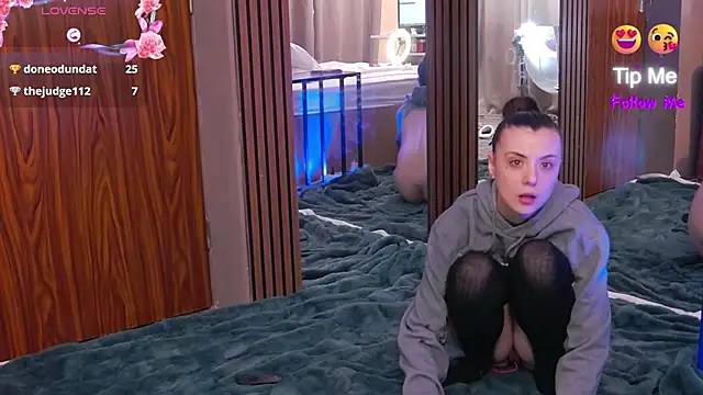 IvyBunny  online show from December 5, 2024, 9:28 am