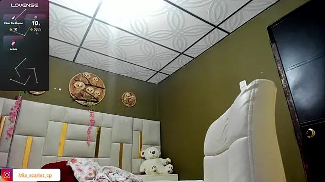 Snapshot of Mia_scarlet69 chatting on April 6, 2026, 12:17 pm Mia scarlet69 online show from April 6, 2026, 12:17 pm