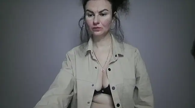 Snapshot of MiraLove362 chatting on February 4, 2025, 9:10 pm MiraLove362 online show from February 4, 2025, 9:10 pm