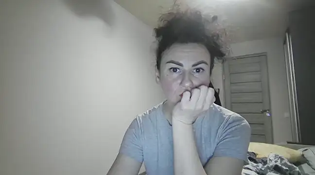 Snapshot of MiraLove362 chatting on February 7, 2025, 5:51 pm MiraLove362 online show from February 7, 2025, 5:51 pm