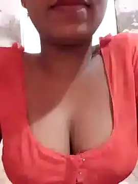 Snapshot of riya_houswife chatting on December 2, 2024, 7:36 am riya houswife online show from December 2, 2024, 7:36 am