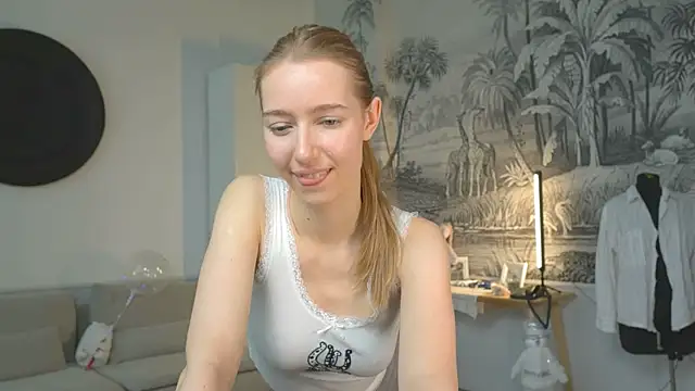 solar bella online show from January 7, 2025, 11:48 am