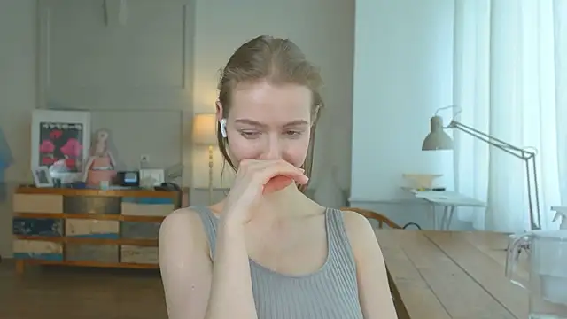 solar bella online show from January 29, 2025, 12:56 pm