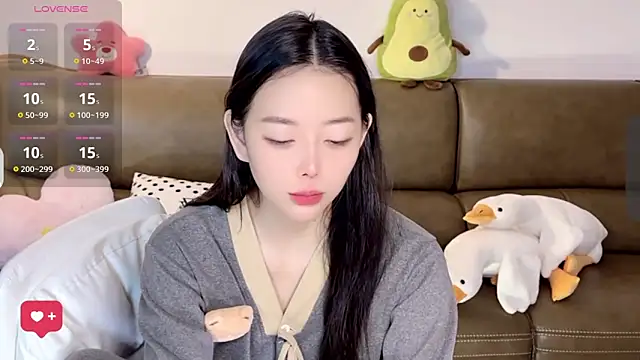 Snapshot of Yilin1999 chatting on March 7, 2025, 2:04 am Yilin1999 online show from March 7, 2025, 2:04 am