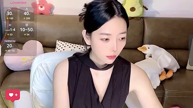Snapshot of Yilin1999 chatting on March 10, 2025, 3:20 pm Yilin1999 online show from March 10, 2025, 3:20 pm