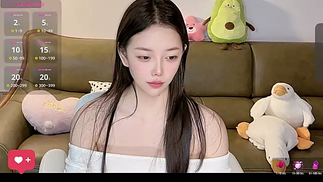 Yilin1999 online show from April 20, 2026, 3:37 pm