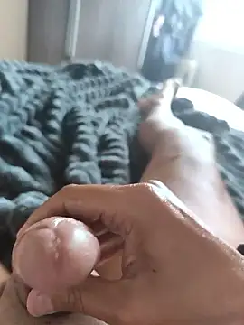 Snapshot of mirrowhot chatting on September 25, 2025, 2:10 pm mirrowhot online show from September 25, 2025, 2:10 pm