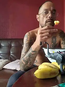 Snapshot of mileflav0r chatting on January 29, 2025, 4:26 am mileflav0r online show from January 29, 2025, 4:26 am