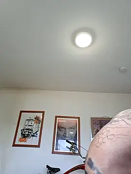 Snapshot of mileflav0r chatting on March 23, 2026, 7:45 am mileflav0r online show from March 23, 2026, 7:45 am