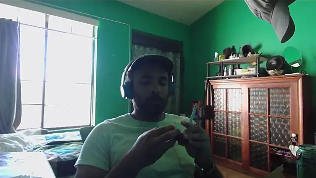        the online show from April 14, 2026, 10:49 pm