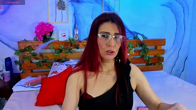 Perla Franco online show from February 4, 2025, 5:21 am