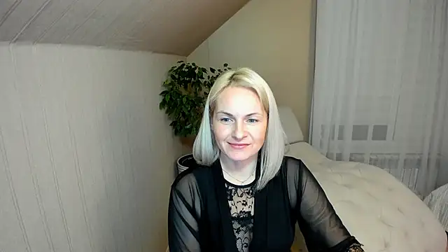 Snapshot of Alicee_Gracee chatting on December 13, 2024, 4:05 pm Alicee Gracee online show from December 13, 2024, 4:05 pm