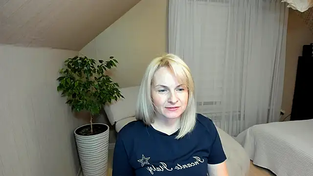 Snapshot of Alicee_Gracee chatting on January 12, 2025, 7:42 pm Alicee Gracee online show from January 12, 2025, 7:42 pm