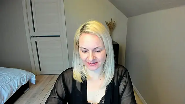 Snapshot of Alicee_Gracee chatting on March 18, 2025, 3:42 pm Alicee Gracee online show from March 18, 2025, 3:42 pm