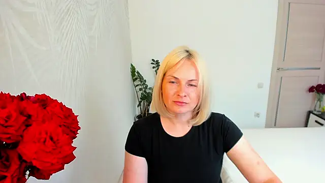 Alicee Gracee online show from June 17, 2026, 9:23 am