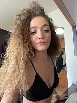 Alexia J online show from February 6, 2025, 12:05 pm