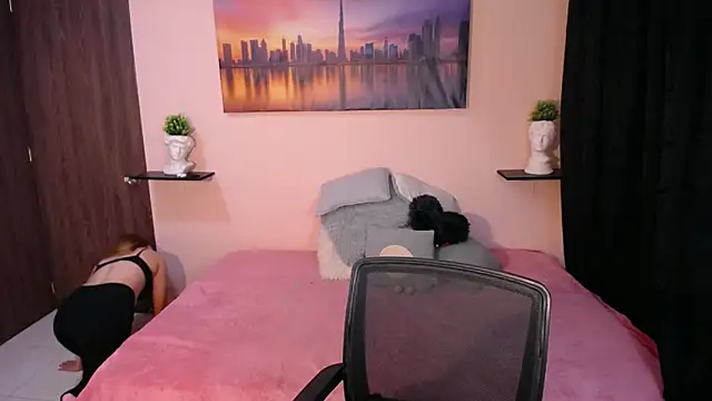 cristal-evanns online show from January 12, 2026, 4:18 am