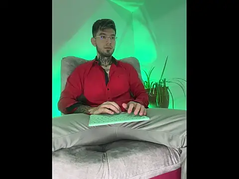 Anthony-Martin online show from November 3, 2025, 1:56 pm