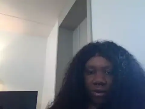 bonbonaumiel online show from December 3, 2024, 11:44 am