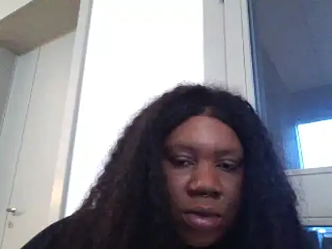 bonbonaumiel online show from December 6, 2024, 7:43 am