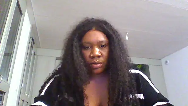 bonbonaumiel online show from December 7, 2024, 6:04 pm