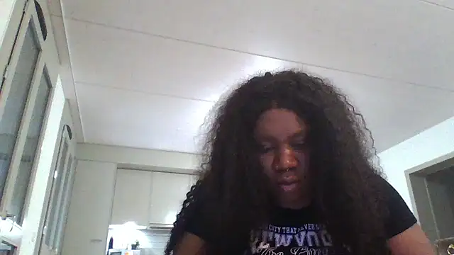 bonbonaumiel online show from December 10, 2024, 9:55 am