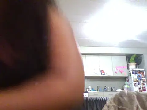 bonbonaumiel online show from December 15, 2024, 5:10 pm