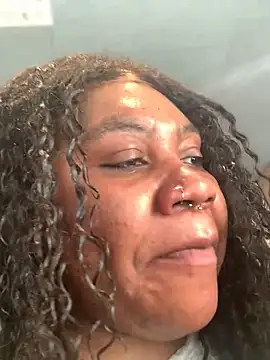 bonbonaumiel online show from December 16, 2024, 10:18 am