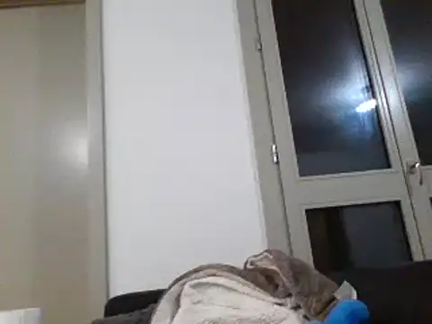 bonbonaumiel online show from December 28, 2024, 3:47 am