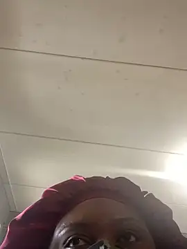 bonbonaumiel online show from January 2, 2025, 12:46 pm