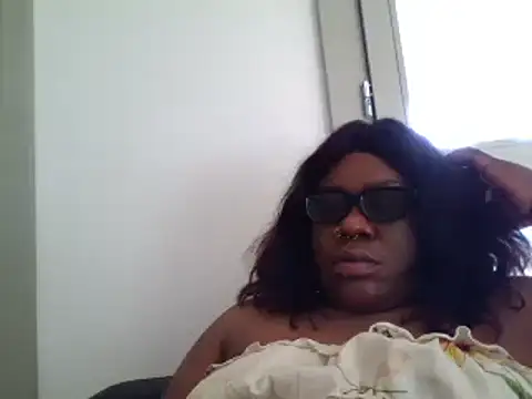 bonbonaumiel online show from January 3, 2025, 1:47 pm