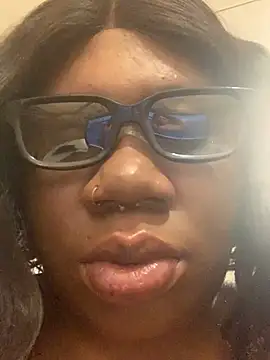 bonbonaumiel online show from January 5, 2025, 2:17 am