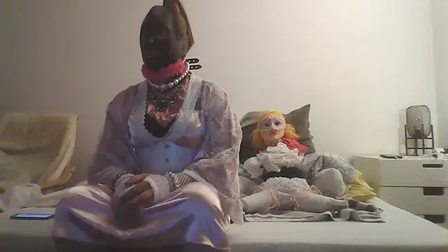 Snapshot of Sissy-Beate chatting on March 22, 2025, 8:37 pm Sissy-Beate online show from March 22, 2025, 8:37 pm