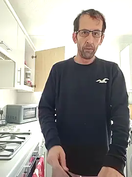 Snapshot of Jrec110 chatting on April 12, 2026, 10:31 am Jrec110 online show from April 12, 2026, 10:31 am