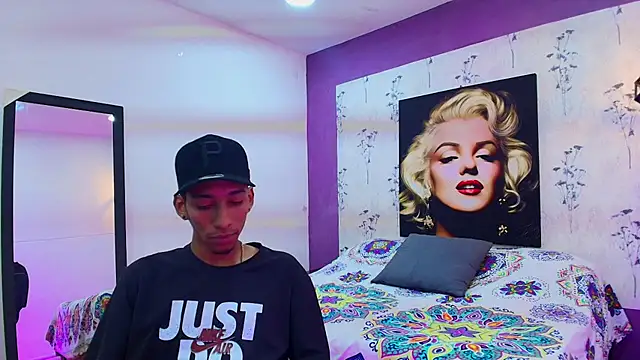 Snapshot of alejandro_king1 chatting on February 13, 2025, 1:48 pm alejandro king1 online show from February 13, 2025, 1:48 pm