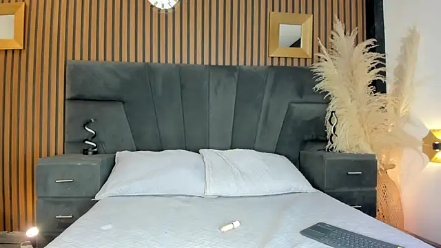 NaxaAndLexi  online show from February 6, 2026, 1:58 pm