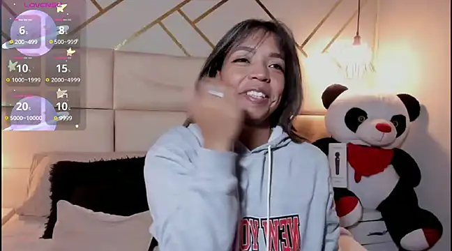 Nathaliajonees online show from January 11, 2025, 12:50 pm