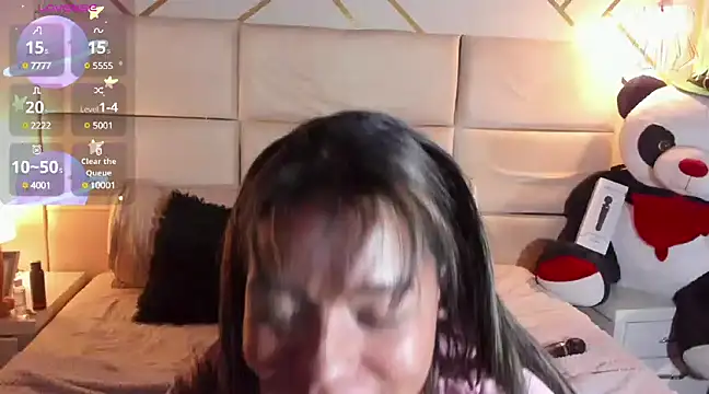Nathaliajonees online show from March 18, 2025, 7:10 pm