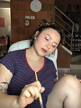 karlahush online show from October 24, 2025, 11:23 pm