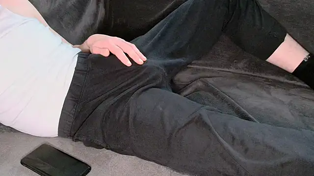 stivi0105 online show from November 17, 2025, 12:00 pm