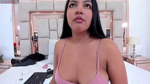 nicole fisherr online show from January 1, 2025, 9:17 am