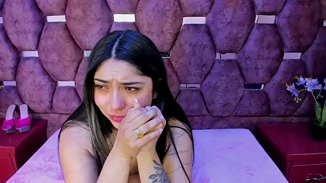 Snapshot of Lucy_Anall_ chatting on October 18, 2025, 10:10 pm Lucy Anall  online show from October 18, 2025, 10:10 pm