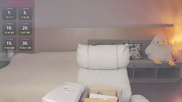 Snapshot of Lucky-baby chatting on October 13, 2025, 1:11 pm Lucky-baby online show from October 13, 2025, 1:11 pm