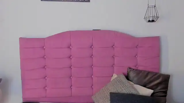 kyle8 ls online show from September 25, 2025, 1:31 am