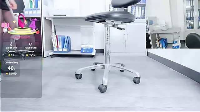 Snapshot of Cheryl_106 chatting on January 6, 2026, 2:37 am Cheryl 106 online show from January 6, 2026, 2:37 am