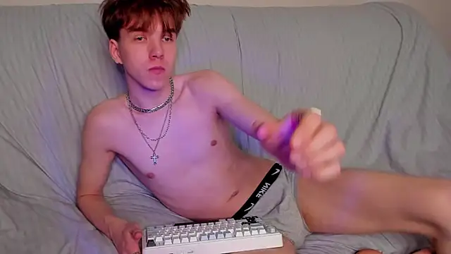 Snapshot of braxiboy chatting on December 19, 2024, 4:57 pm braxiboy online show from December 19, 2024, 4:57 pm