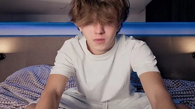 Snapshot of braxiboy chatting on January 11, 2026, 8:47 pm braxiboy online show from January 11, 2026, 8:47 pm