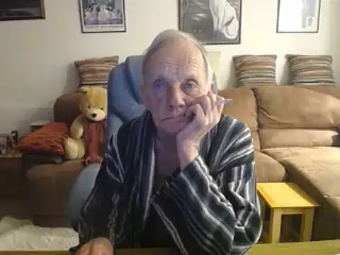 Ferret7777 online show from May 15, 2026, 9:33 pm