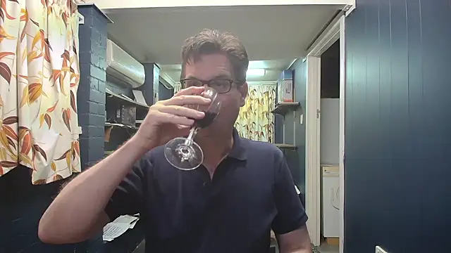 tilobinder online show from January 8, 2026, 2:41 pm